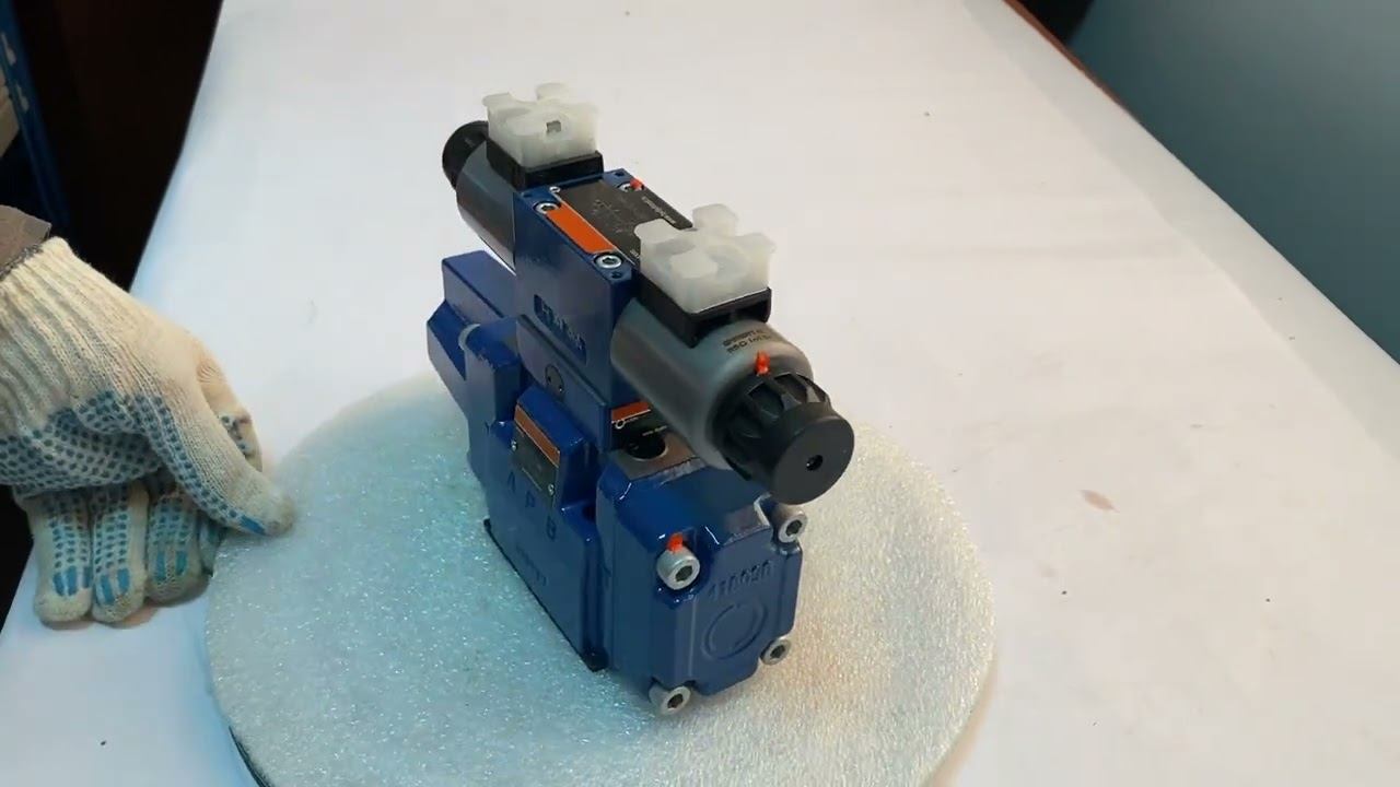 4WRZ10W6-25-7X/6EG24N9K4/D3 - Пропорциональный распределитель Ду10 без усилителя, 25 л/мин смотреть онлайн