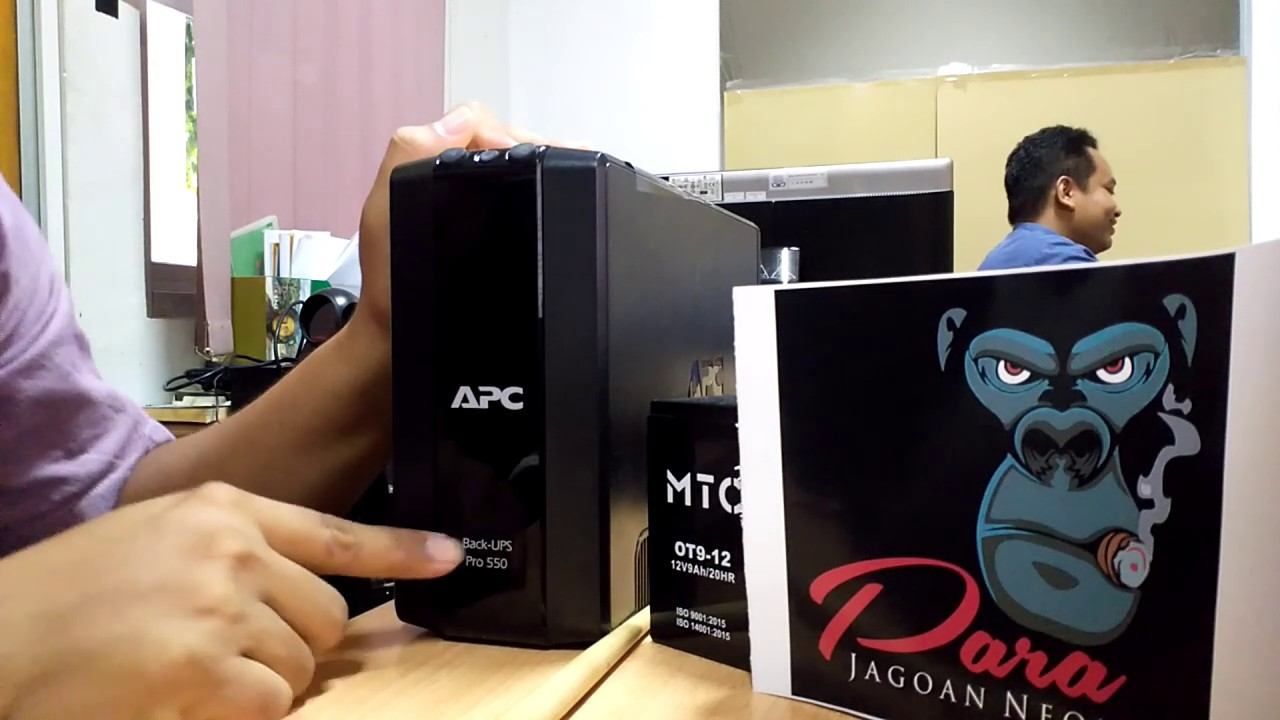 Cara pasang baterai ups apc back-ups pro 550 - baterai mtc ot9-12 12v9ah/20h смотреть онлайн