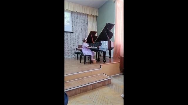 Томашевская Анна, 5 лет Б Берлин Обезьянки на дереве смотреть онлайн