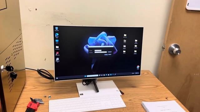 UALR Cube II смотреть онлайн