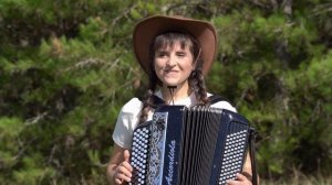 Ой при лужку при лужке - Марион (Франция) Russian Folk Music Th_Full-HD_60fps.mp4