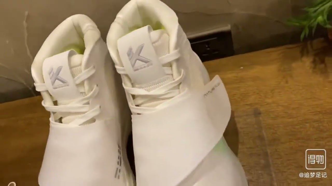 Anta Klay Thompson KT6 "White Painting" High Professional Basketball Match Shoes смотреть онлайн