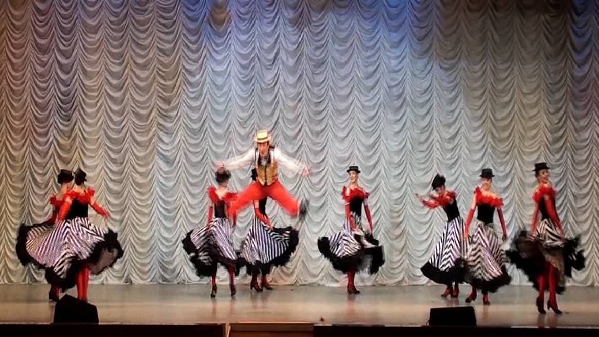 "Канкан" - танцевальный коллектив "Геликон" РЭУ им. Плеханова 2013 смотреть онлайн