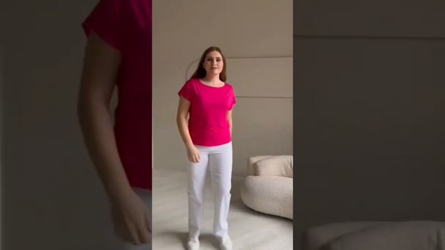 Купить футболку женскую из вискозы ярко-розового цвета, коллекция "Весна-Лето 2022" смотреть онлайн