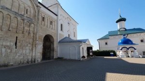 Монастырь 12 века. Боголюбский женский монастырь в поселке Боголюбово. г. Владимир.