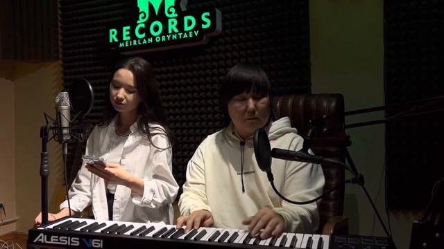 Moldiregen janaryn cover | Aydana Aben & Meirlan Oryntaev смотреть онлайн