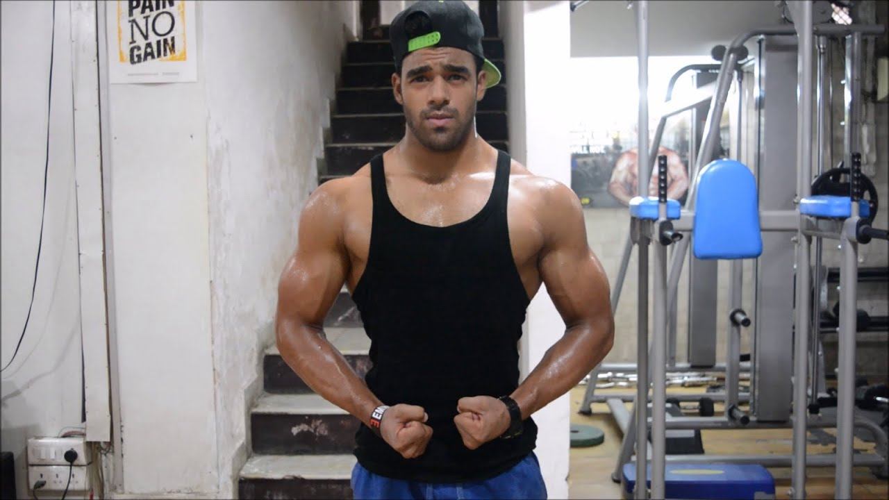 5 Must Do Shoulder Exercises For Beginners смотреть онлайн