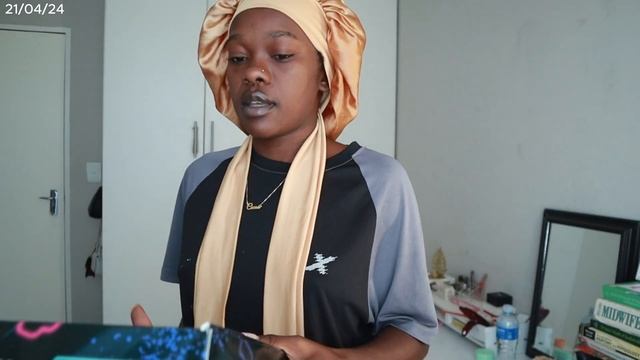 VLOG: selfast +shoeworld Haul, 2k subbies🥰🥳, campaign merch unboxing,driving home with my besties смотреть онлайн