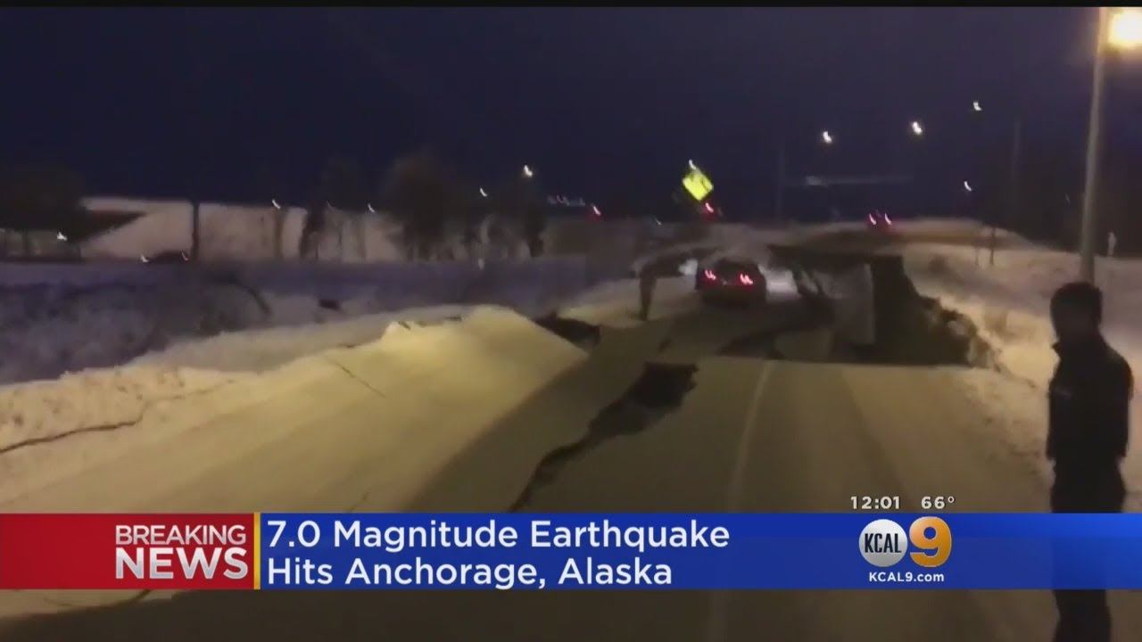 7.0 Magnitude Quake Causes Serious Damage After Rattling Anchorage, Alaska смотреть онлайн