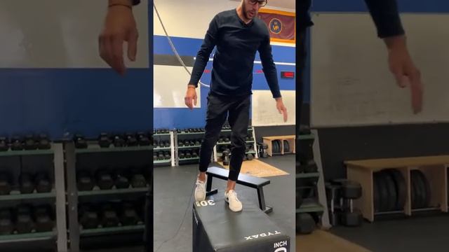 Single Leg Tempo Exercise смотреть онлайн