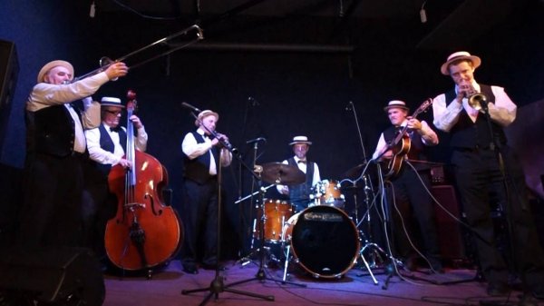 "Капелла Дикси" - диксиленд под руководством Льва Лебедева г Москва 2014 г