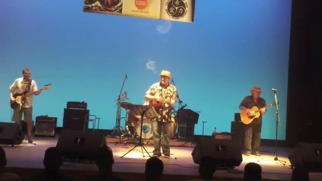 Uncle Leroy and Coconut Telegraph doin' Drop Baby Drop смотреть онлайн