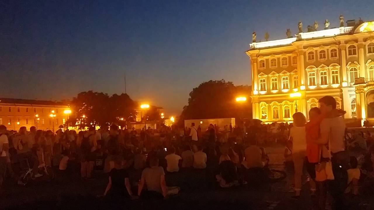 Уличные музыканты на Дворцовой смотреть онлайн