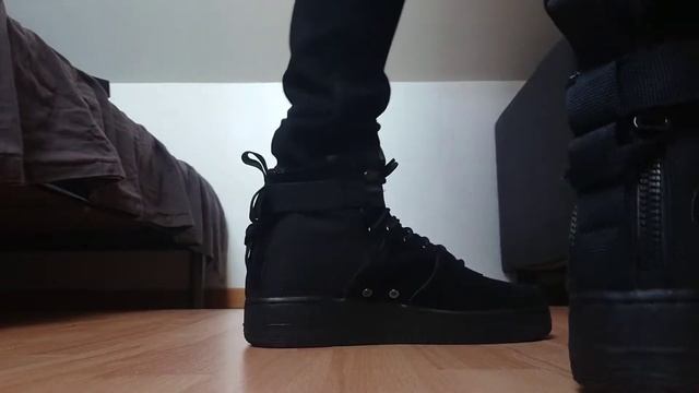 Nike SF AF1 MID смотреть онлайн