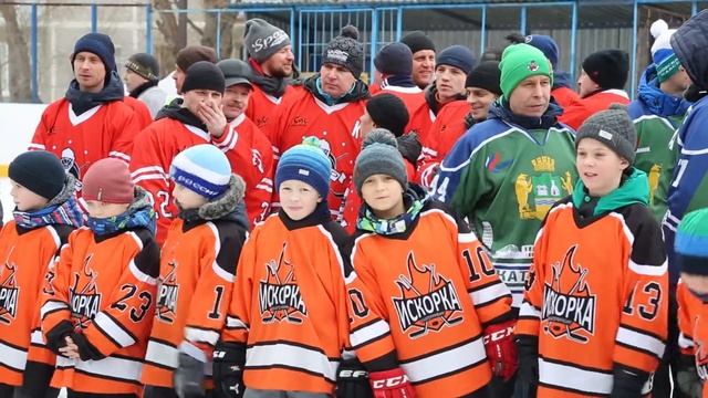 Открытого Первенства по хоккею с шайбой «Выходи во двор!» смотреть онлайн