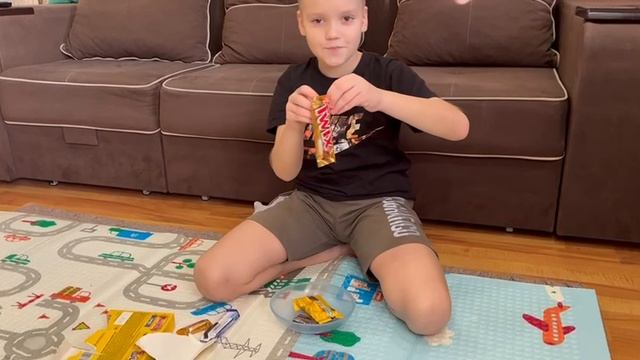 распаковка новогоднего подарка