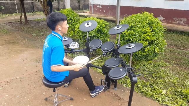 laib laus 9 lub roob [Drum cover] смотреть онлайн