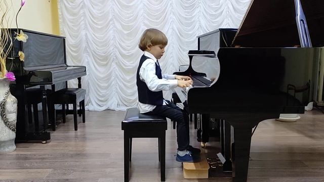 Цой Серафим, 7 лет. Д.Шостакович Полька-шарманка смотреть онлайн