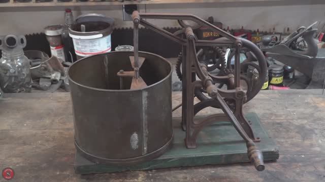 Измельчитель продуктов Starrett 1860-х годов [Реставрация] смотреть онлайн