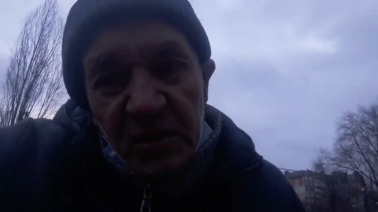 Кривой Рог Парк Юрия Гагарина Иванич гуляет в нем смотреть онлайн