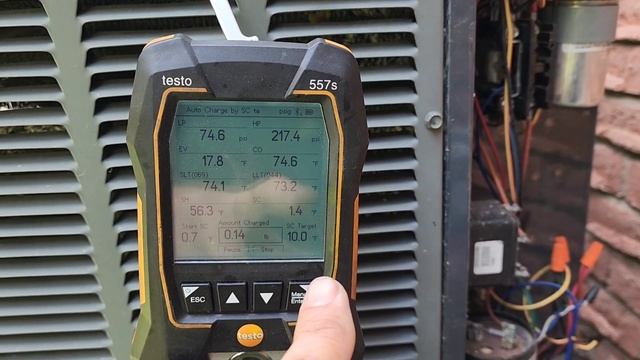 Auto Charging By Subcooling w/ The Testo 560i Scale and Smart Valve смотреть онлайн