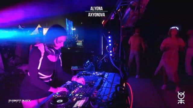 Alyona Axyonova - Symbiont Black Records, Showcase, Alchemy Fest (Techno 14.06.2024) смотреть онлайн