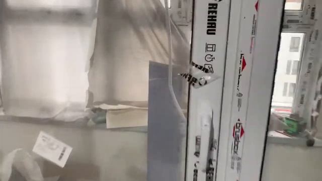 #жкскандинавия Ул. Эдварда Грига 17. Установили балконный блок на 3 секции в профиле Rehau Grazio 7 смотреть онлайн