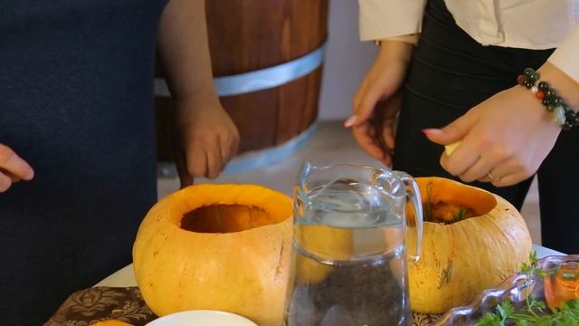 "Забытый вкус" - Вятские соленые огурцы в тыкве | 3 Часть | смотреть онлайн