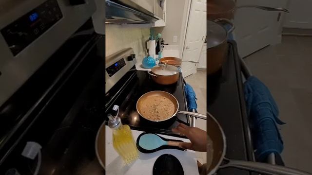 vin gade sa ou ka fè ak manyòk/ manioc Ribeye steak & mushrooms sauce смотреть онлайн