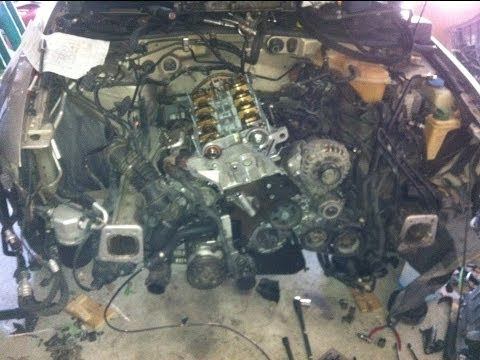 Rebuilding a VW Passat 1,8T engine, taking the front off смотреть онлайн