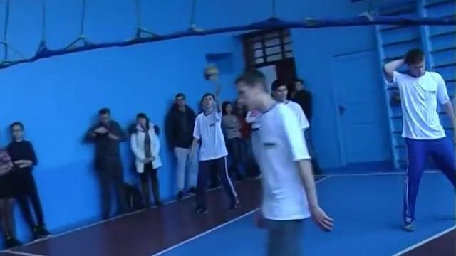 Волейбол Соревнование ОШ Демьяновка и Камышеватка 12 12 2014г смотреть онлайн
