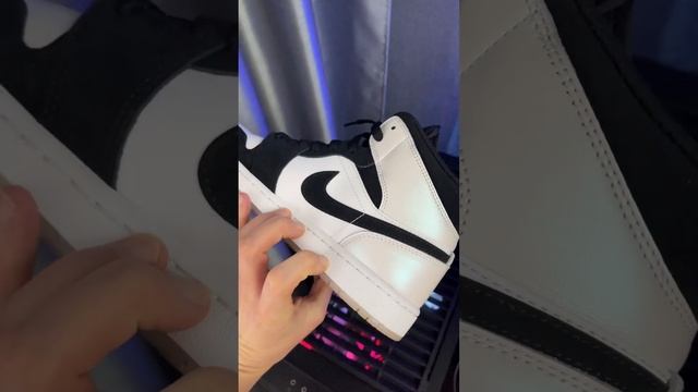 Nike Air Jordan 1 Mid Diamond смотреть онлайн