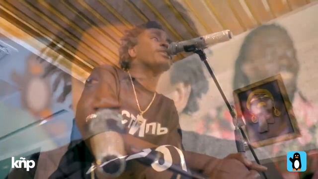 Soirée acoustique dans sa maison, Wally Seck chante sa femme Sokhna Aidara «Damako Ragal смотреть онлайн