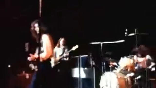 Led Zeppelin - Pop goes the Bonzo смотреть онлайн