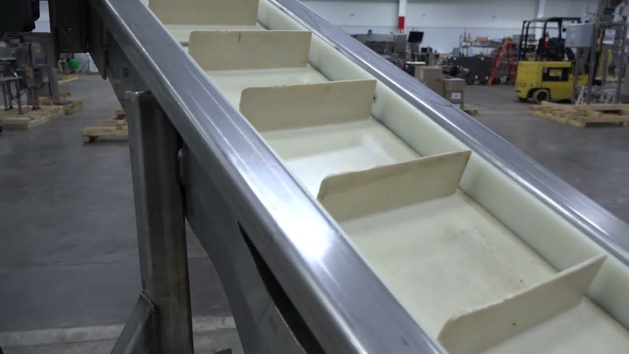 E310551 - 7" Wide Stainless Steel Cleated Inclined Conveyor смотреть онлайн