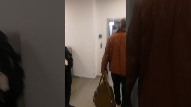 Наш борт приземлился в "Минеральные Воды"/ Когда будут работать 11 аэропортов РФ, закрытые уже год смотреть онлайн