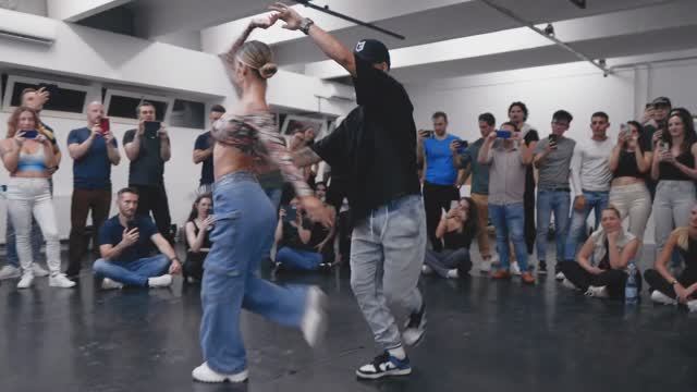 Gero Migle Bachata Bachata En Las Venas - Esme Ft. Akai Rojas