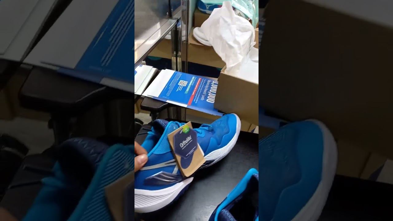 Asics Shoes / Comfortable Shoes / TOPPINGS TOPS смотреть онлайн