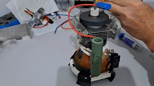 Free energy generator using magnetron valve and DY. смотреть онлайн