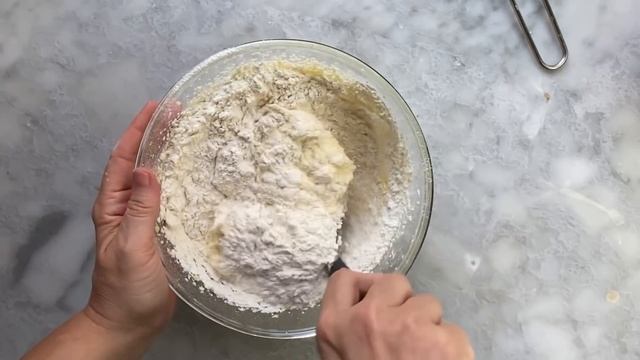 Torta soffice e profumata che SI SCIOGLI IN BOCCA 😍 смотреть онлайн