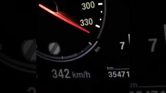 Holly shit!!! 347 km/h (215 mph) | BMW M6 F10 2016 Top Speed смотреть онлайн