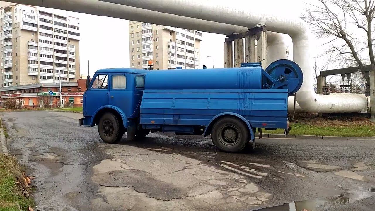 МАЗ-500А с немецкой надстройкой Woma 1052, который до сих пор активно работает в Минске смотреть онлайн