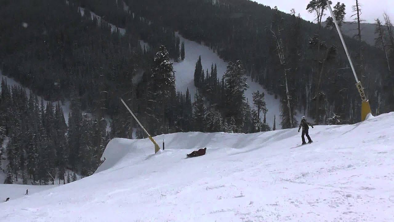 Как Гена из ИОГена опять ехал за дочкой Ирой с горки в Колорадо, 2015 смотреть онлайн