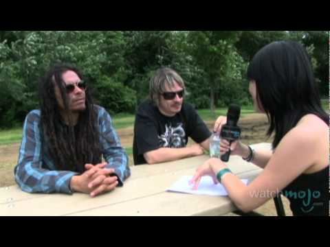 Interview with KoRn on Their Fans and The Internet смотреть онлайн
