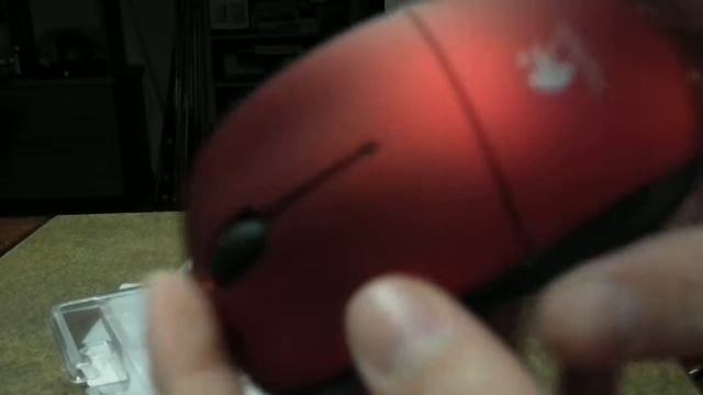 Logitech M215 Mouse Unboxing смотреть онлайн