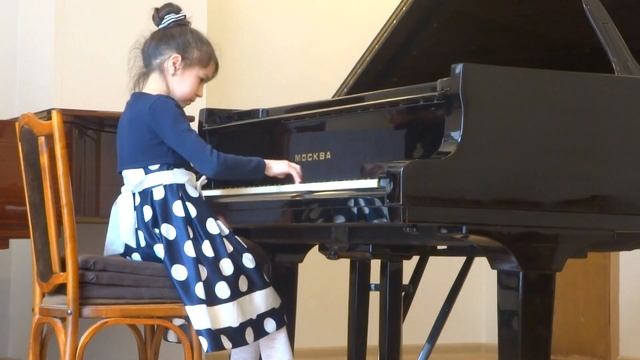 В.А.Моцарт Концерт № 12 , 3 часть.Исп. Степанова Ульяна и Анастасия Богданович. Запись 2014 года смотреть онлайн