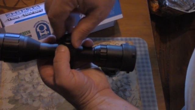 UTG Bugbuster Scope Unboxing смотреть онлайн