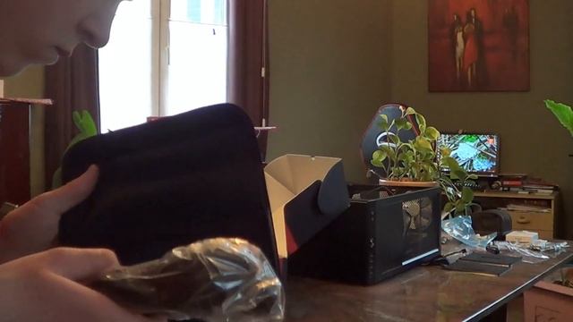 Thermaltake London 550W Unboxing смотреть онлайн
