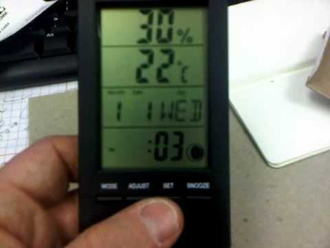 How to set the time on the Save Your Floor Hygrometer.3GP смотреть онлайн