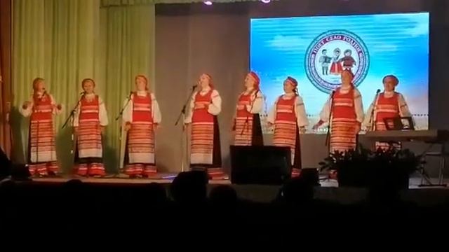 Народный фольклорный ансамбль "Ямщицкий перезвон" средняя группа смотреть онлайн